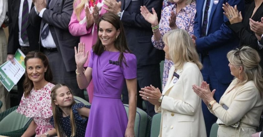 Kanser tedavisi gören Galler Prensesi Kate, Wimbledon tek erkekler finalinde yer aldı