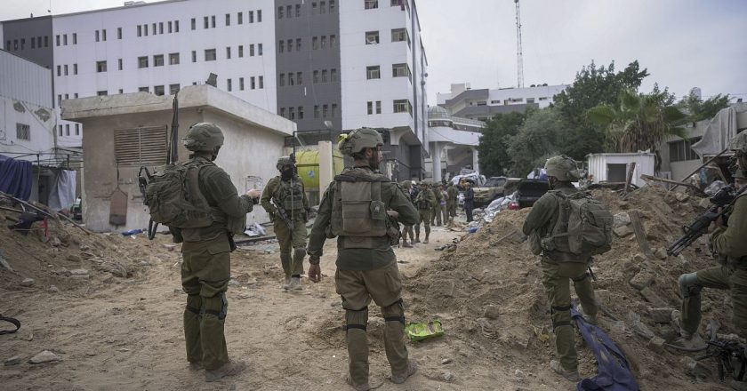 Hamas, İsrail’in son saldırılarının müzakereleri tehlikeye atacağı konusunda uyardı