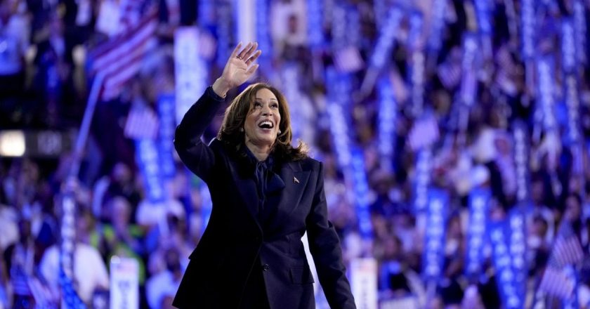 Demokratların başkan adayı Kamala Harris: “Herkesin başkanı olacağıma söz veriyorum”