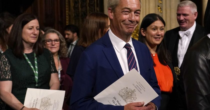 İngiliz Reform Partisi’nin milyonlarca kişinin verilerini Facebook’la paylaştığı iddia edildi