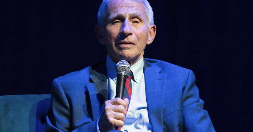 Kovid-19 salgınının simge isimlerinden Dr. Anthony Fauci Batı Nil virüsüne yakalandı