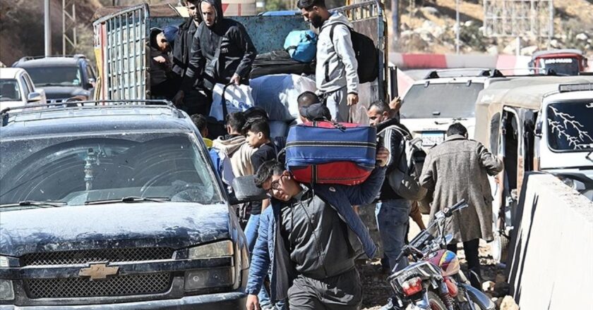 Gazze Şeridi sakinleri yerel saatle 07.00’den itibaren güneyden kuzeye geçiş yapabilecek.