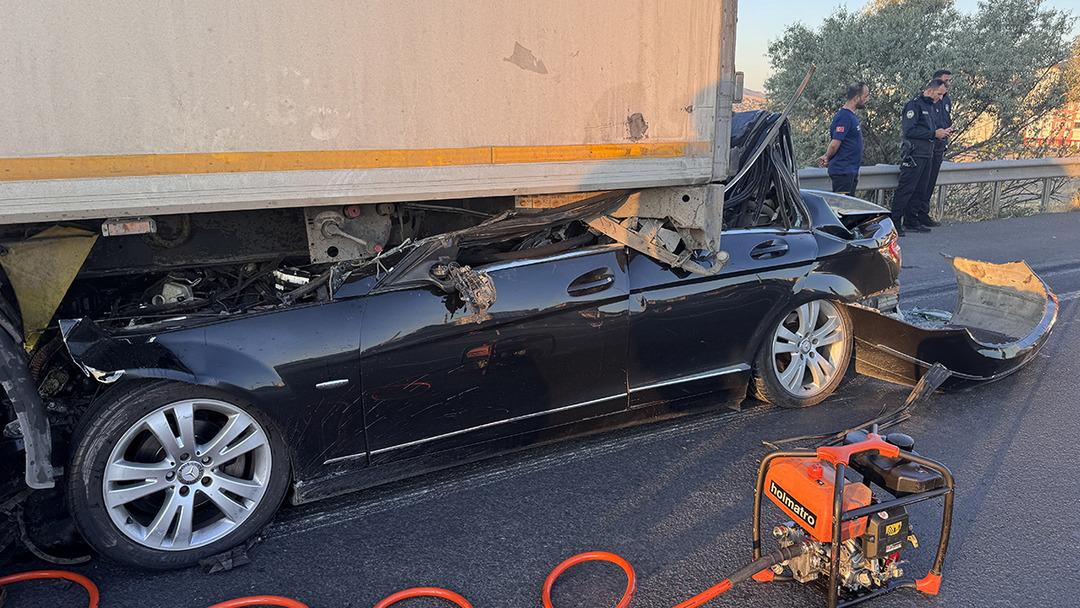 Kayseri'de inanılmaz bir kaza! Lüks araç yıkıldı, sürücü korkunç öldü 3