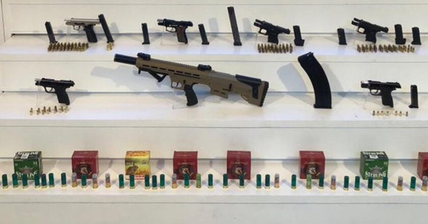 Gaziantep’te 7 kaçak silah ele geçirildi: 1 kişi tutuklandı