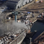 Tuzla Tersanesi’nde Gemi Alev Alev Yandı