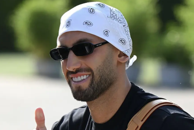Hakan Çalhanoğlu’nu görenler tanıyamadı! Tarzını değiştirdi