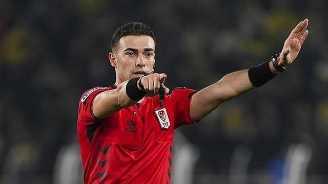 Süper Lig’de maçlara yeni kural! Futbolcular yandı…