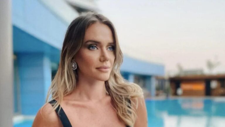 Bir döneme damga vuran o dizideydi! Ecem Karavus’un bikinili paylaşımına yorum yağdı