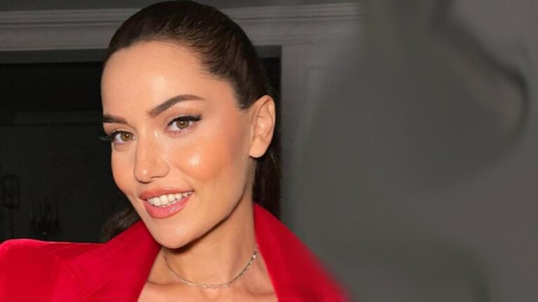 Fahriye Evcen’in keyfi yerinde! Pozlarına beğeni yağdı